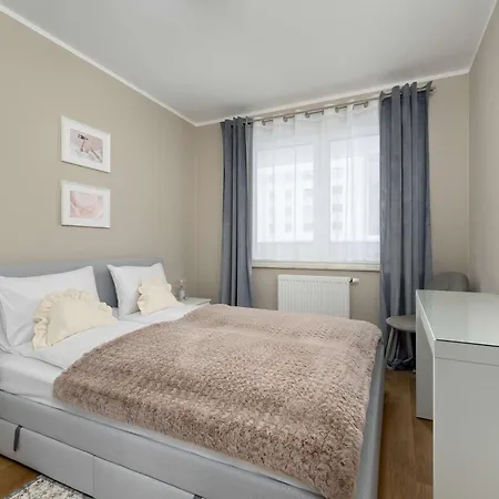 Elegant And Bright In With Balcony By Renters * Rzeszow