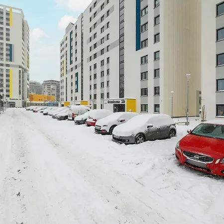 Elegant And Bright In With Balcony By Renters Rzeszów