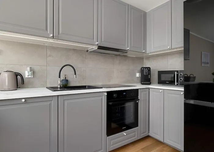 Lägenhet Elegant And Bright In With Balcony By Renters *