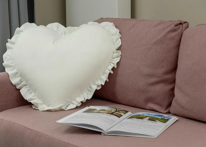 Elegant And Bright In With Balcony By Renters Lägenhet *